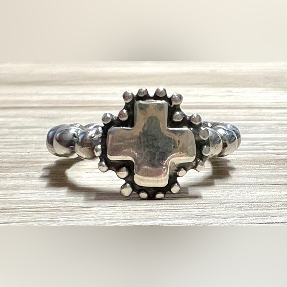Designer Dian Malouf Sterling Silver Beaded Shank Cross Eternity Ring, Size 6.75 - Picture 2 of 9